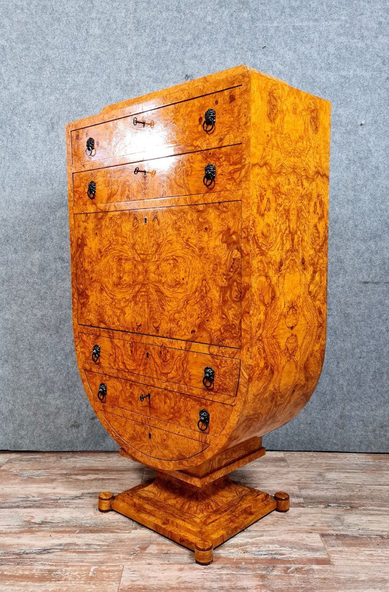 Secrétaire tulipe ou lyre Biedermeier en loupe de bois clair.