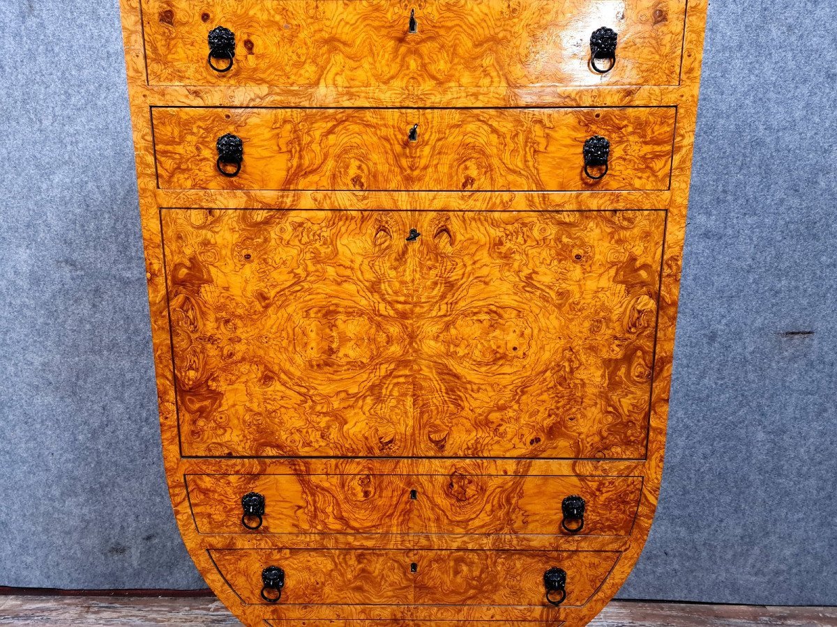 Secrétaire tulipe ou lyre Biedermeier en loupe de bois clair.